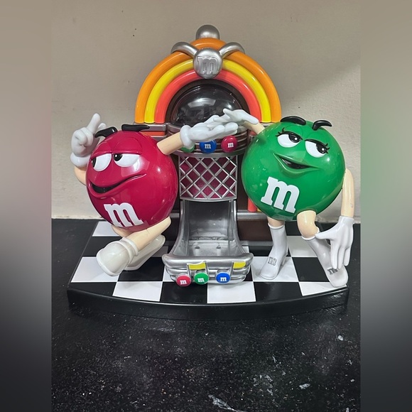 Vintage M&M Rockin’ Roll Café Juke Box Dispenser - Picture 1 of 7